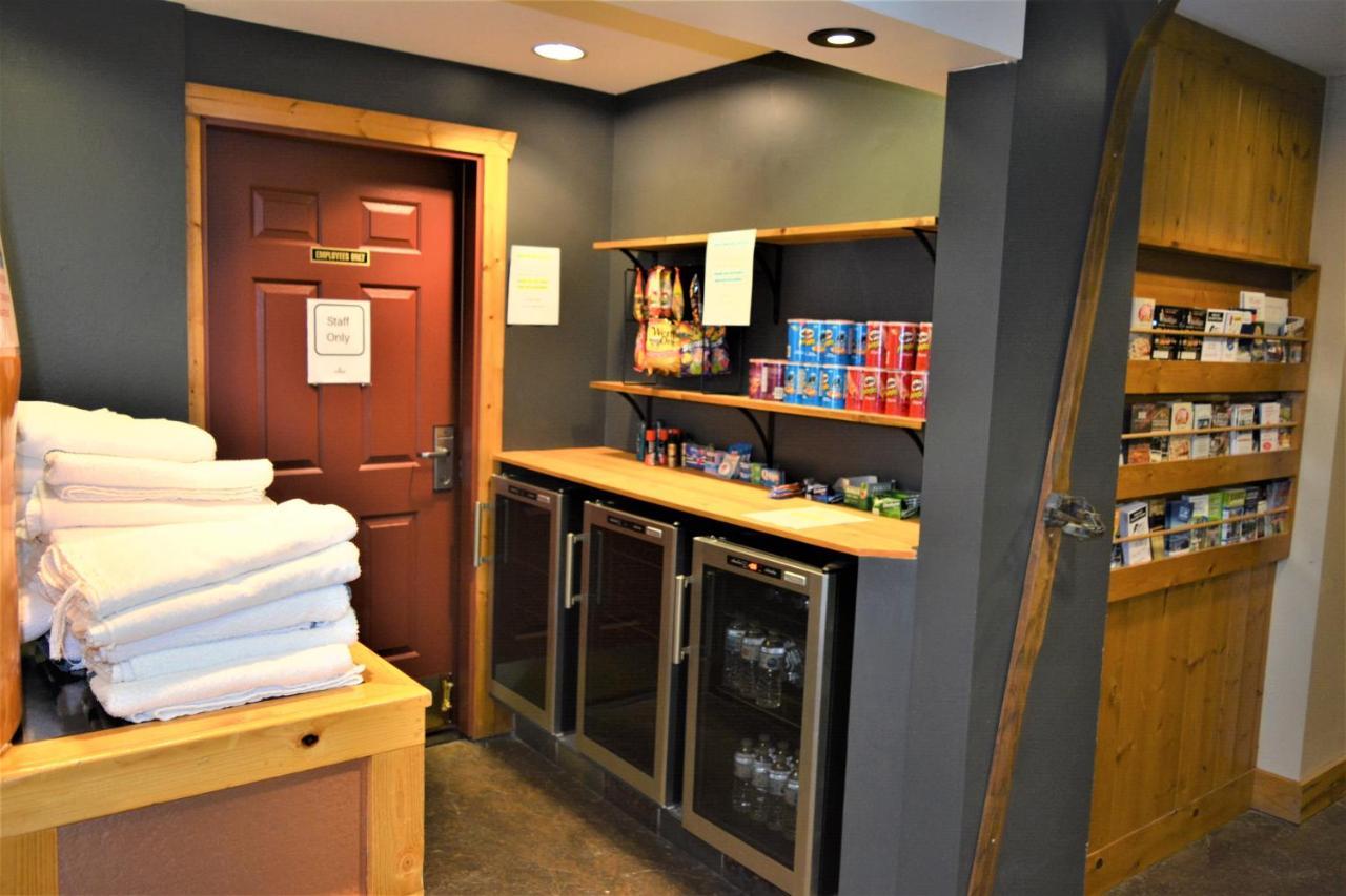 Fernie Stanford Resort エクステリア 写真