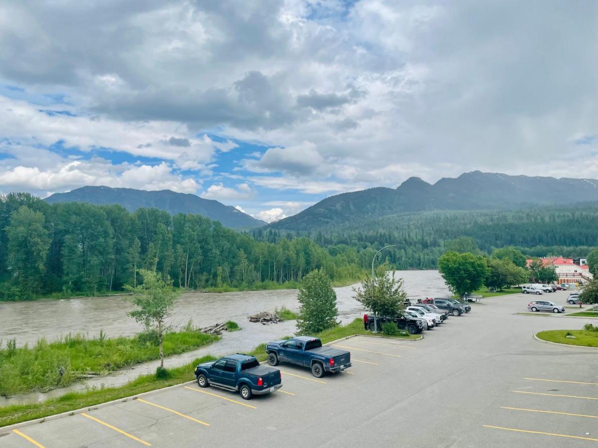 Fernie Stanford Resort エクステリア 写真