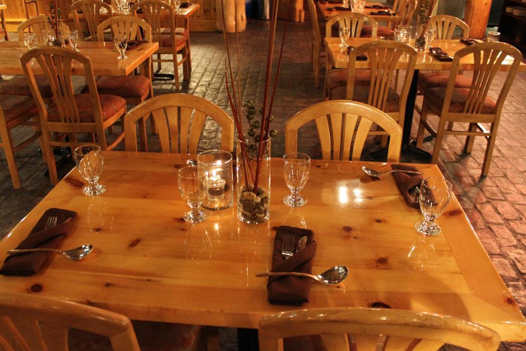 Fernie Stanford Resort エクステリア 写真